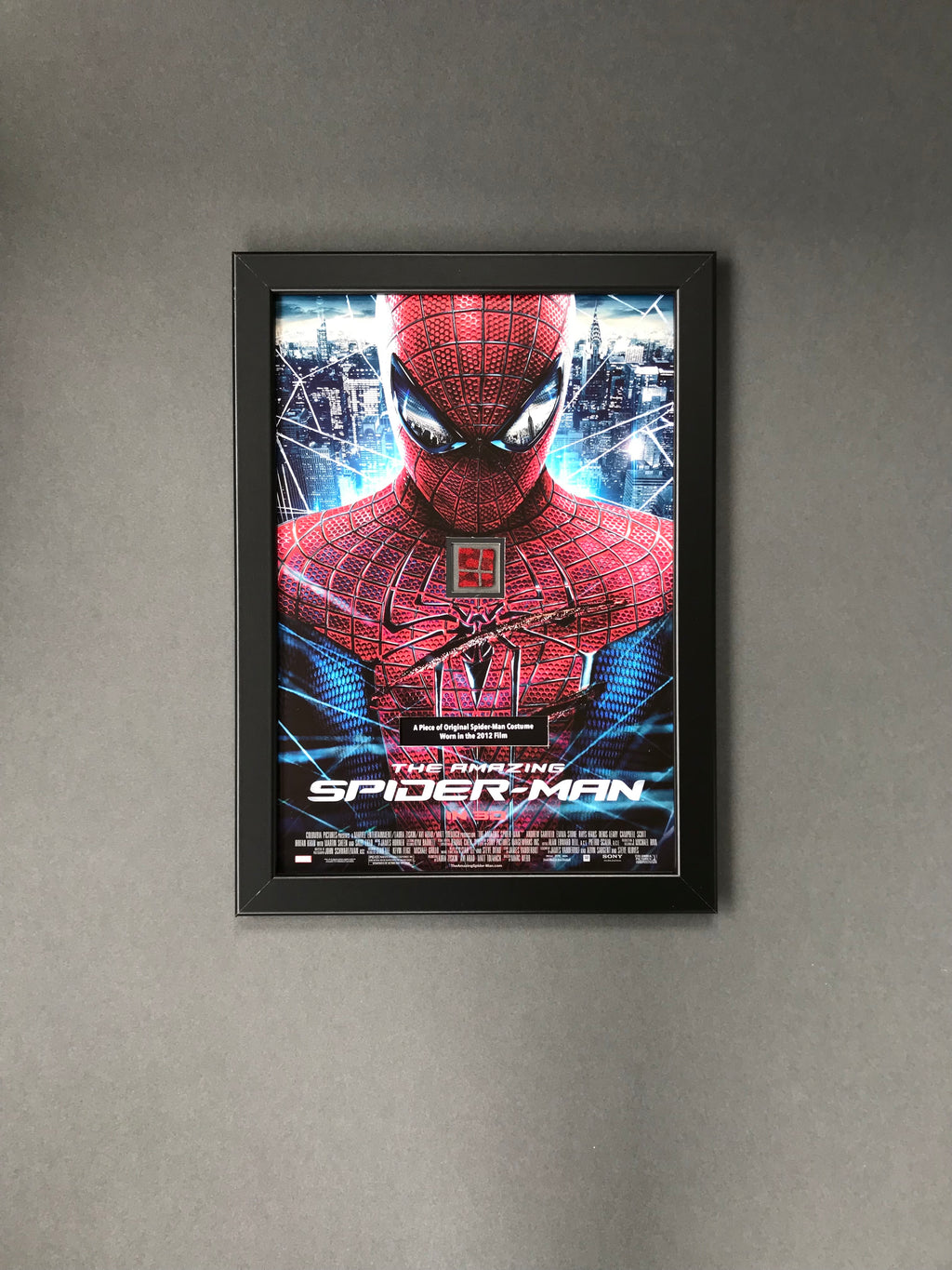 The Amazing Spider-Man (2012) - A Piece of Spider-Man Costume