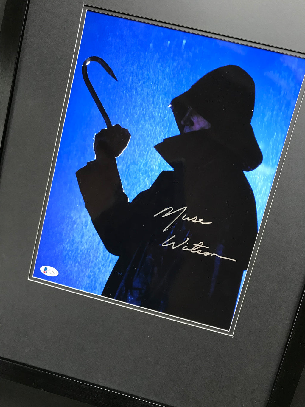I Know What You Did Last Summer (1997) - A Muse Watson Signed Still