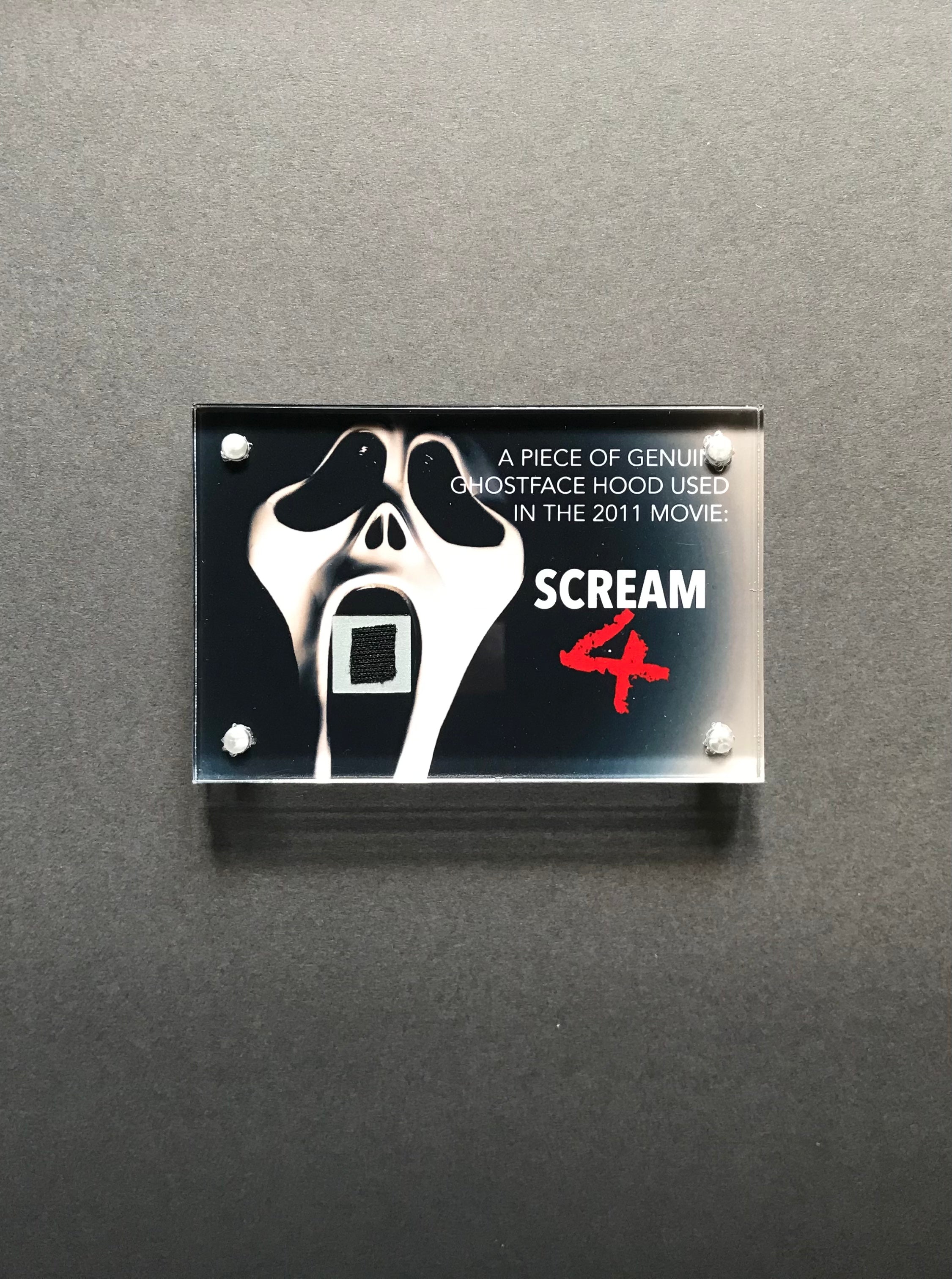 Scream 4 (2011) - A Miniature Display Featuring a Piece of Ghostface Costume from the Film